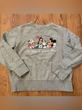 Uniqlo Grey Disney Crewneck Sweatshirt with Mickey, Donald & Goofy Ice Cream
